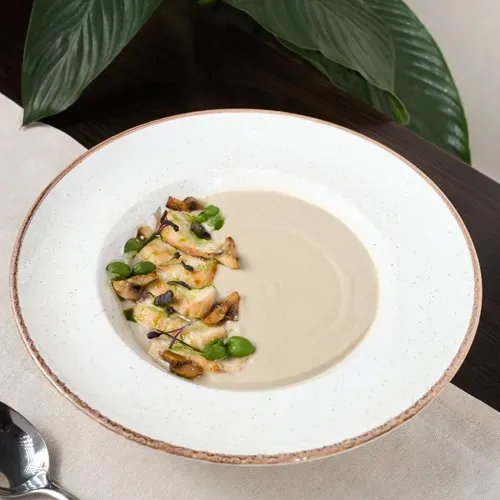 Supă cremă de pui și ciuperci